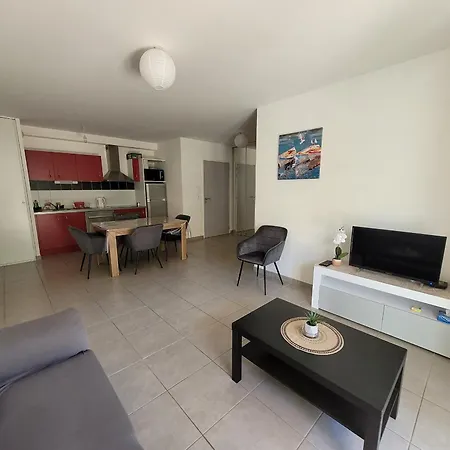 Apartment Canet-en-roussillon: T3 Moderne, Rdc, 4 Pers, Piscine, Garage, Proche - Fr-1-794-156 *