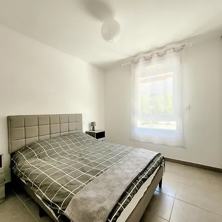 Apartment Canet-en-roussillon: T3 Moderne, Rdc, 4 Pers, Piscine, Garage, Proche - Fr-1-794-156 *
