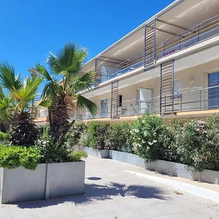 Canet-en-roussillon: T3 Moderne, Rdc, 4 Pers, Piscine, Garage, Proche - Fr-1-794-156 *